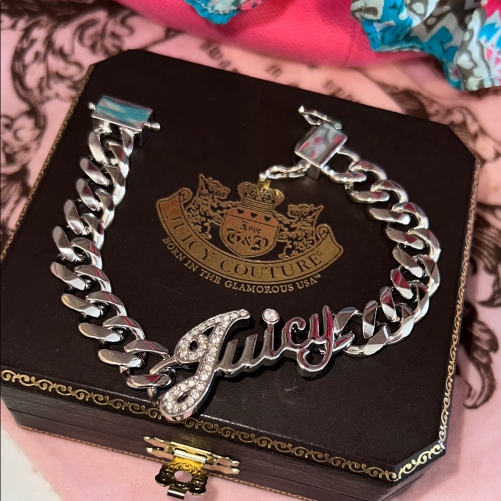 Vintage 💕Juicy Couture 🎀Silver pave Chain Bracelet Magnetic Safety Lock Closure